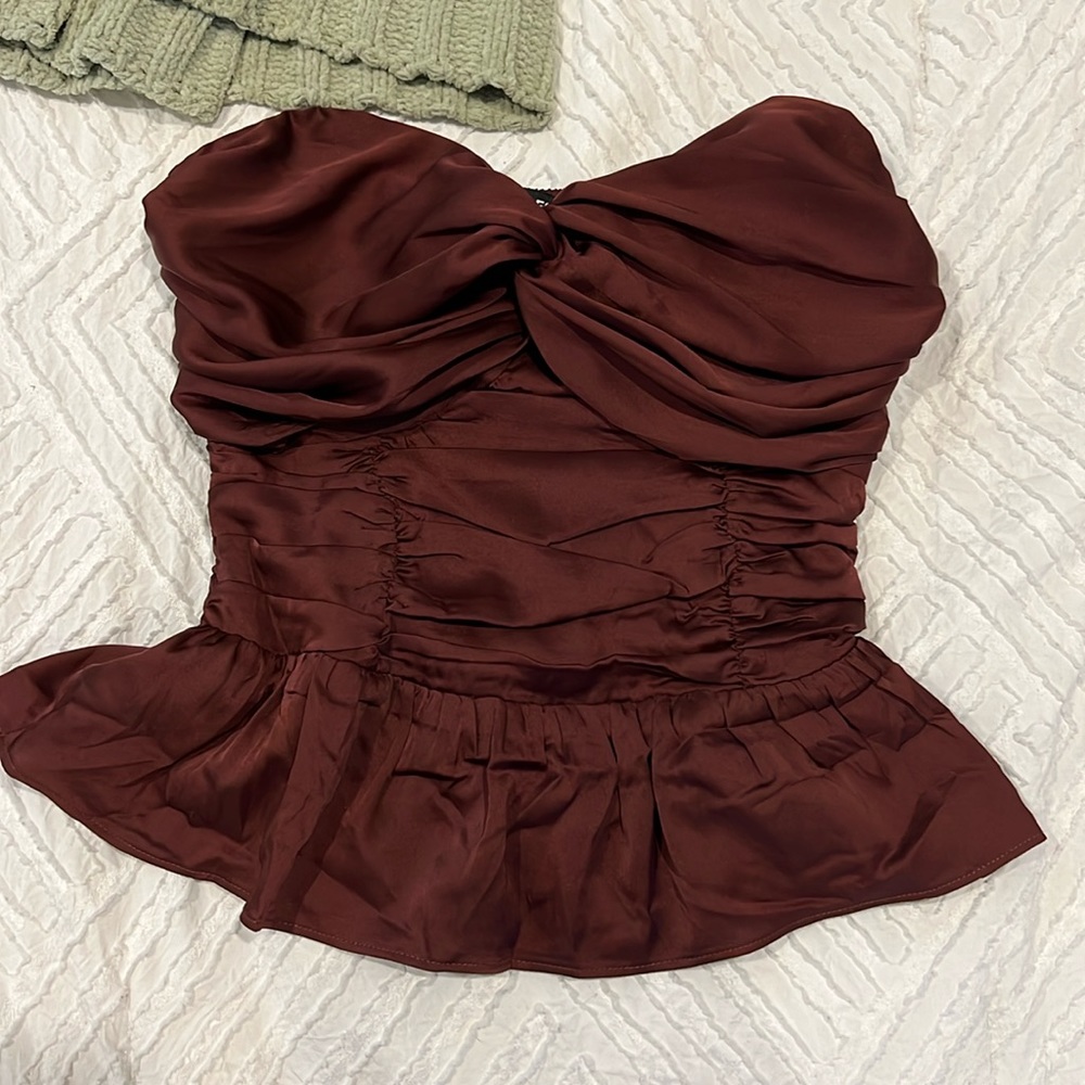 NWOT Maroon Strapless Top
